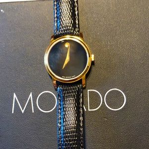 MOVADO Museum Classic black/gold ladies watch